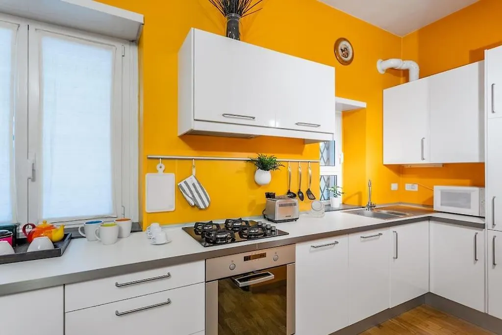 Milano City Life - Charming Central Apt Joie De Vivre 0*, מילאנו